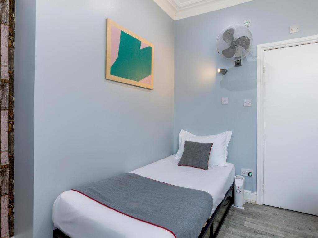 Orlando Hotel Лондон Номер фото