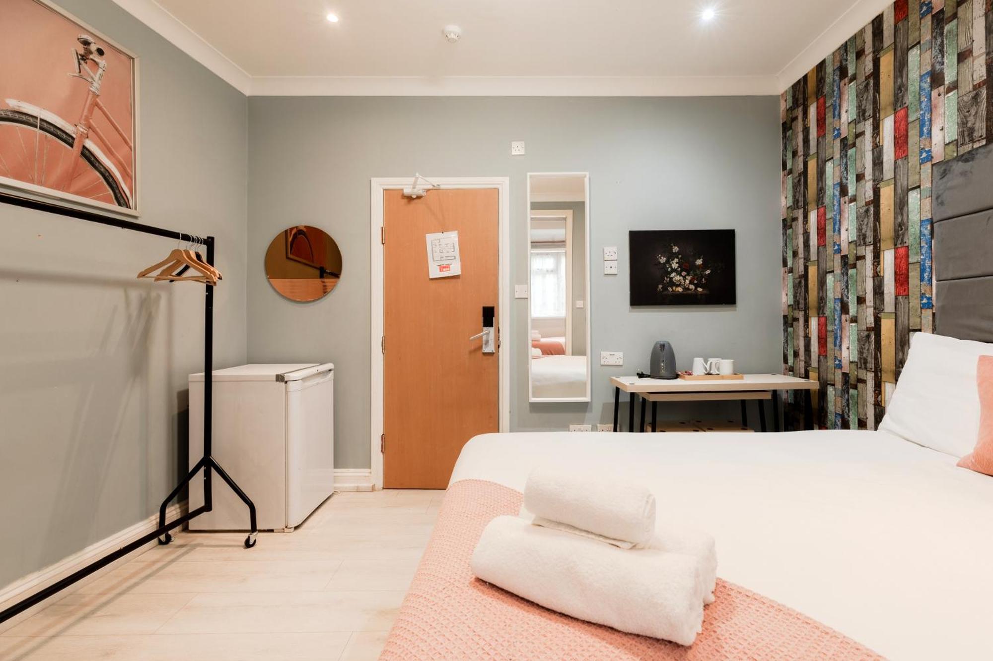 Orlando Hotel Лондон Экстерьер фото