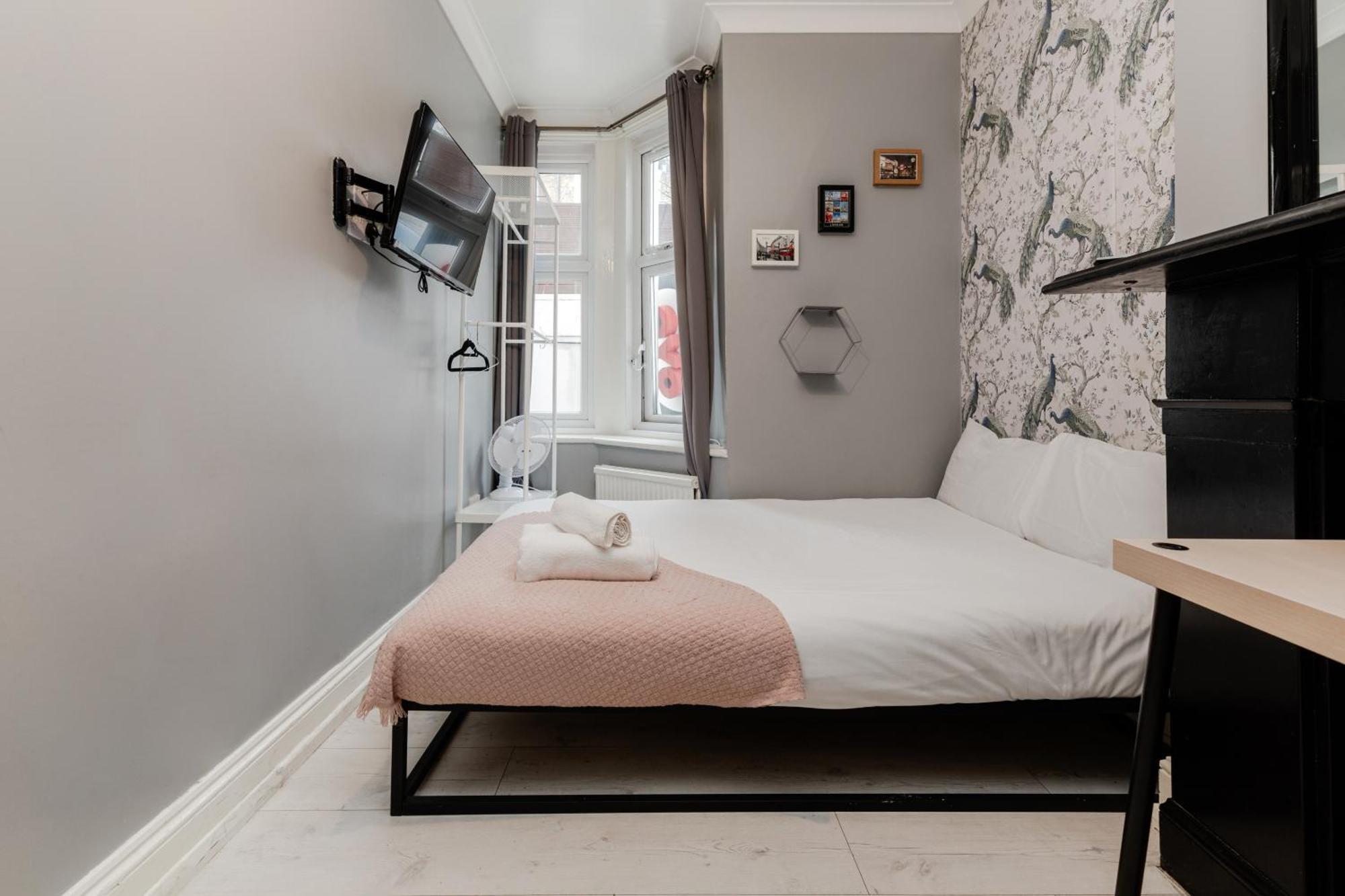 Orlando Hotel Лондон Экстерьер фото