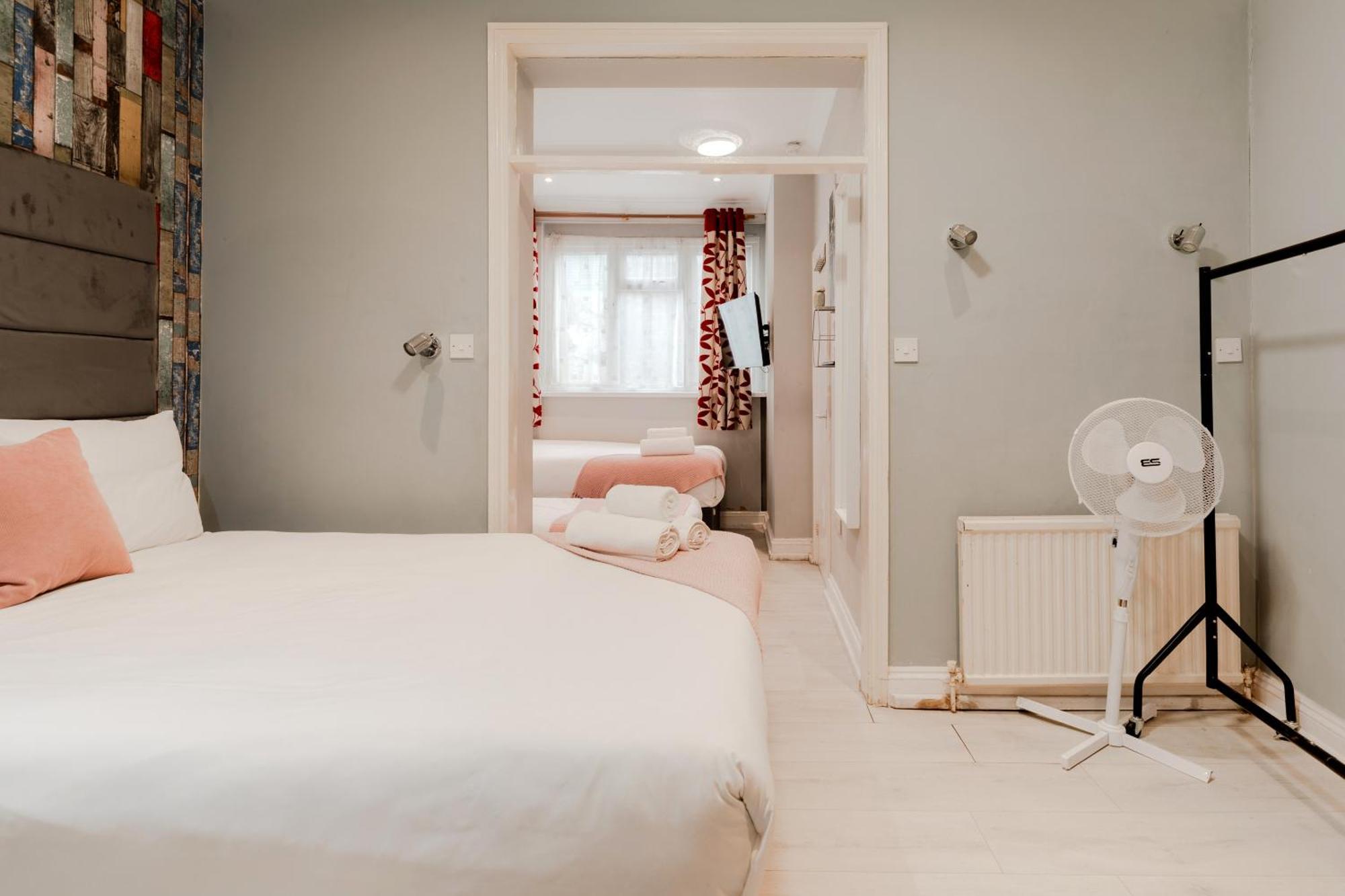 Orlando Hotel Лондон Экстерьер фото