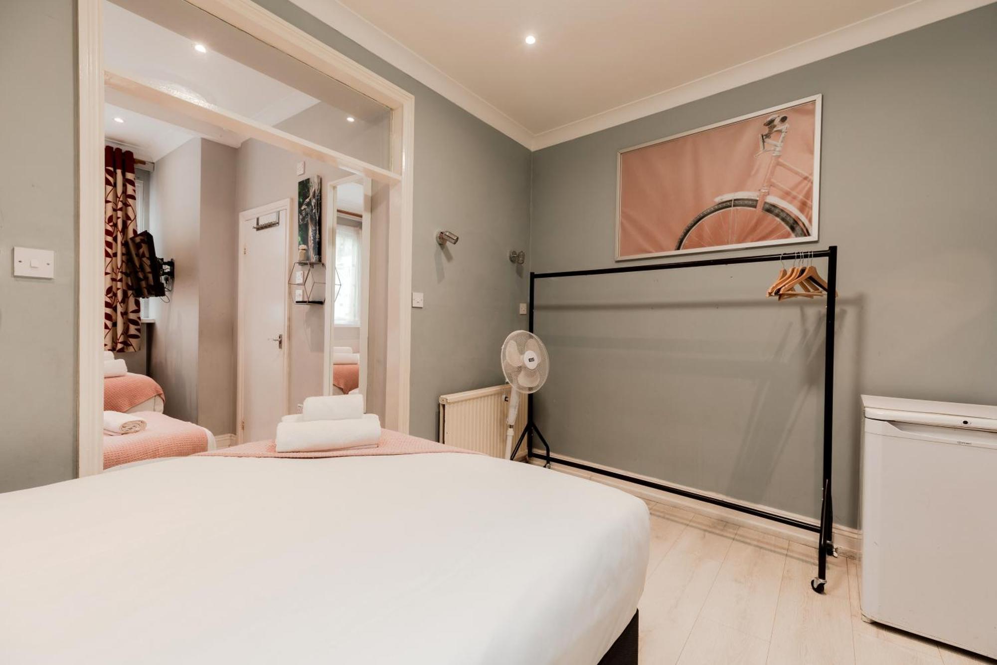 Orlando Hotel Лондон Экстерьер фото