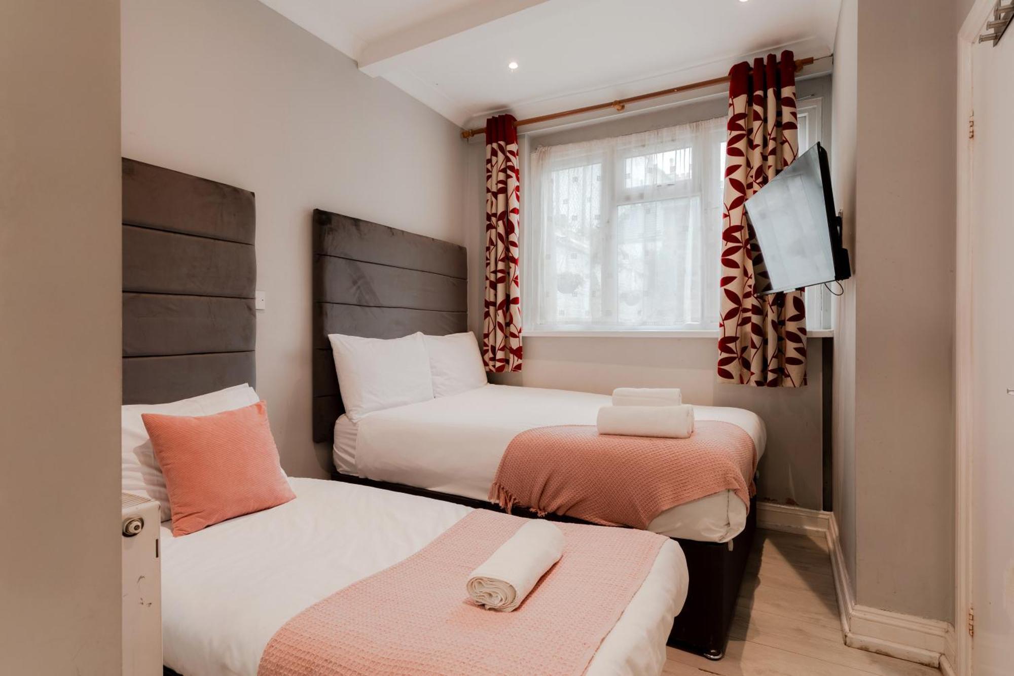 Orlando Hotel Лондон Экстерьер фото