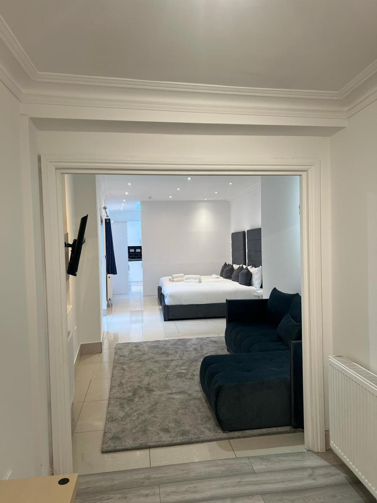 Orlando Hotel Лондон Экстерьер фото